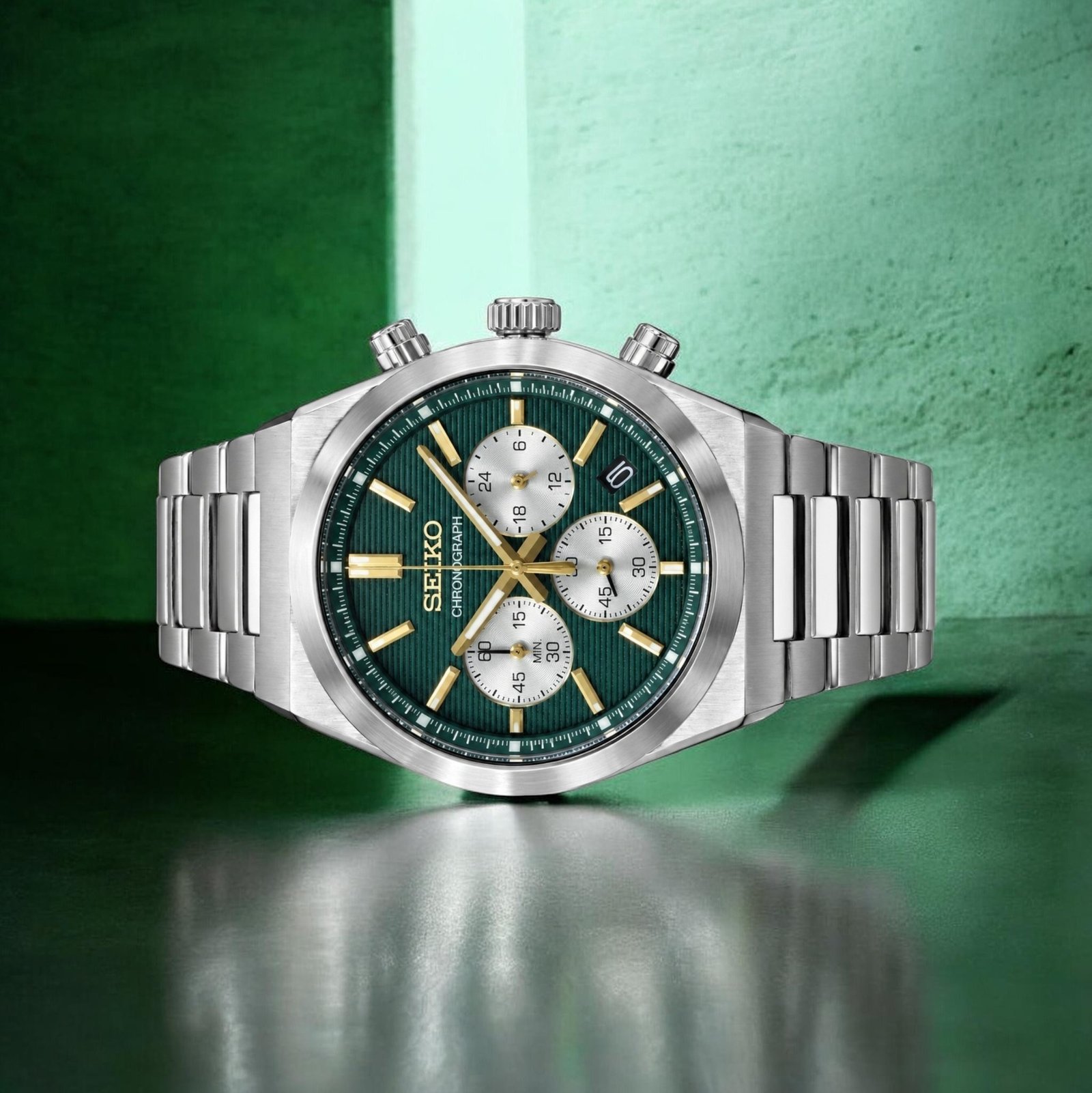Seiko Men’s Chronograph Watch with Green Dial - Image 4